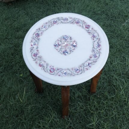 TABLE TOP