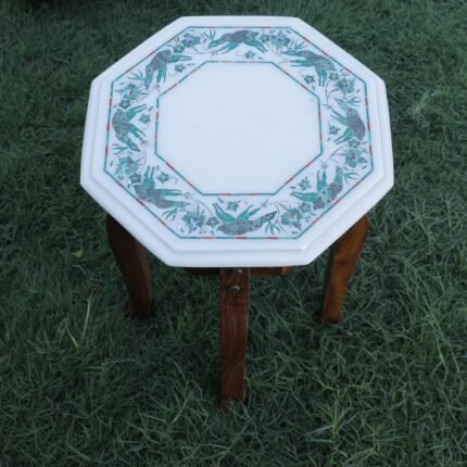 TABLE TOP