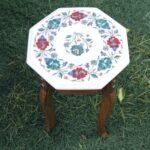TABLE TOP