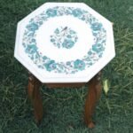 TABLE TOP