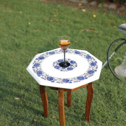TABLE TOP